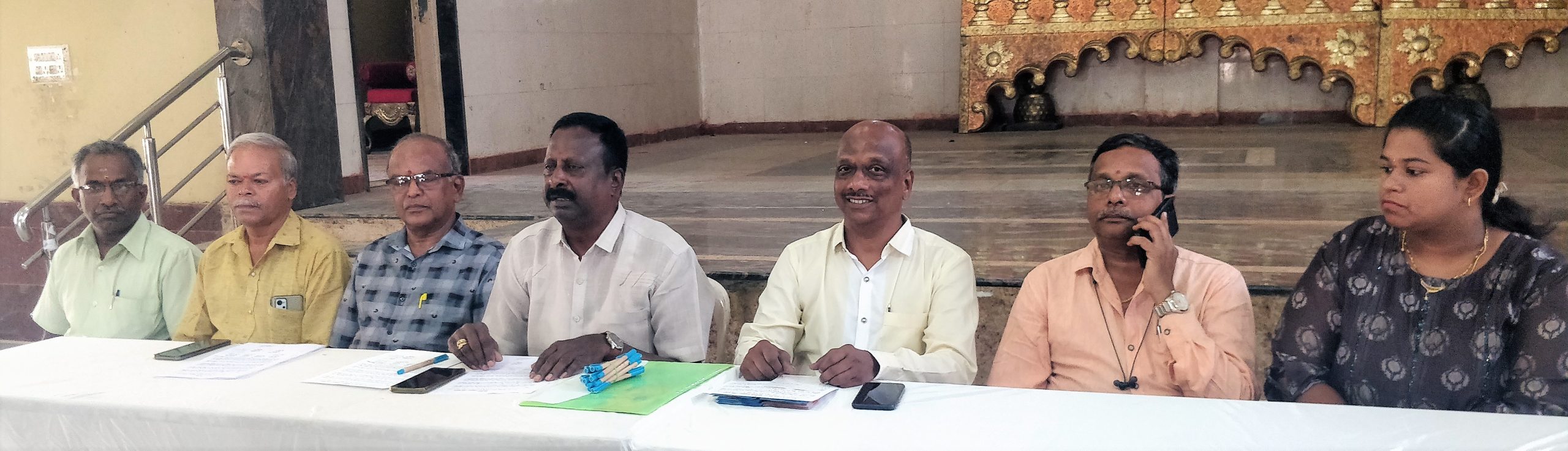 ವಾಸವಿ ಅಕಾಡೆಮಿ ವತಿಯಿಂದ ಐ.ಎ.ಎಸ್ ಐ.ಪಿ.ಎಸ್ ಪರೀಕ್ಷೆಗೆ ತರಬೇತಿ