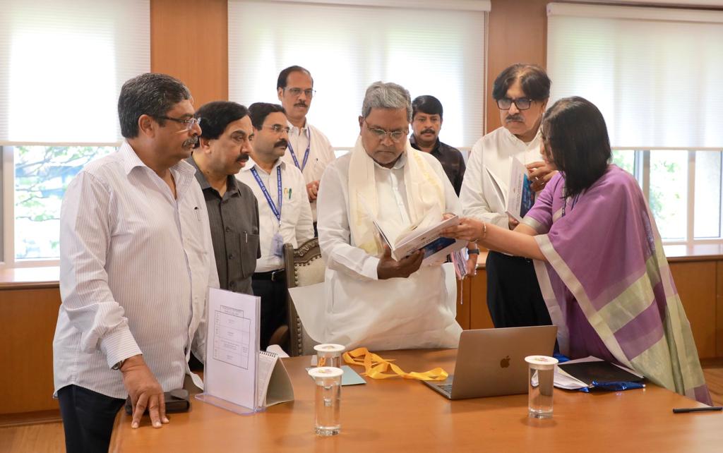 ಮುಖ್ಯಮಂತ್ರಿಗಳಿಂದ ಡಿಜಿಟಲ್ ಸಾಕ್ಷ್ಯಗಳ ನಿರ್ವಹಣೆ ಪುಸ್ತಕ ಬಿಡುಗಡೆ