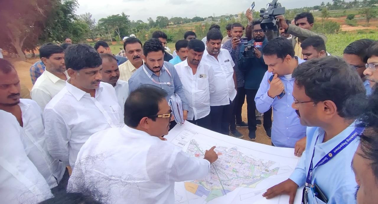 ಸೂರ್ಯ ನಗರ ನಾಲ್ಕನೇ ಹಂತದಲ್ಲಿ 100 ಎಕರೆ ಪ್ರದೇಶದಲ್ಲಿ ಅಂತಾರಾಷ್ಟ್ರೀಯ ಮಟ್ಟದ ಕ್ರೀಡಾಂಗಣ, ಮಾದರಿ ಶಾಲೆ ನಿರ್ಮಾಣ - ಜಮೀರ್ ಅಹಮದ್ ಖಾನ್