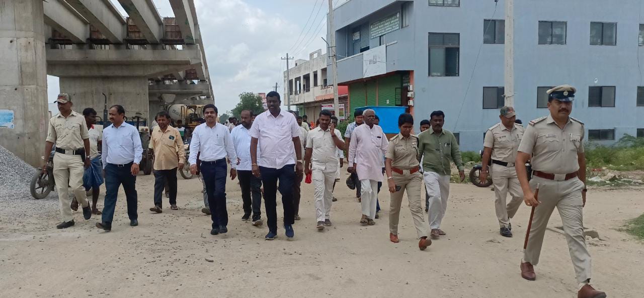 ಸಾರ್ವಜನಿಕರಿಗೆ ಸಂಚರಿಸಲು ಅವಕಾಶ ಕಲ್ಪಿಸಿ:ಹಿಟ್ನಾಳ