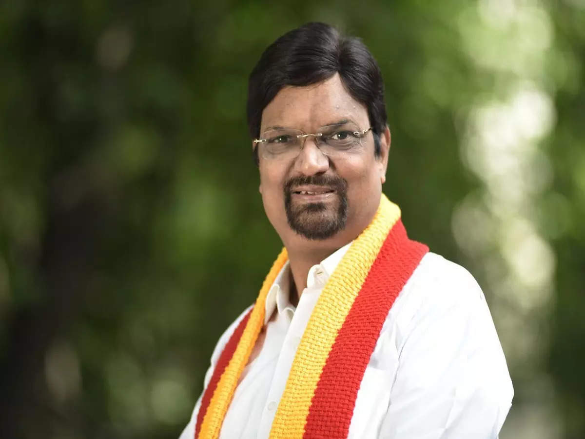 ಕನ್ನಡವನ್ನು ಉಳಿಸಿ ಬೆಳೆಸುವಲ್ಲಿ ಕಾರ್ಮಿಕರ ಪಾತ್ರ ದೊಡ್ಡದು : ಮಹೇಶ ಜೋಶಿ