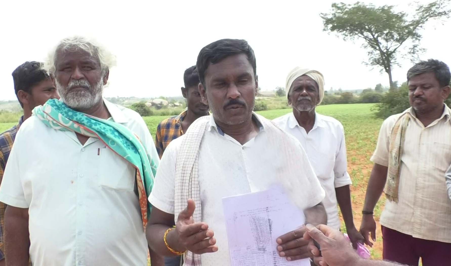 ಜಮೀನಿನ ತಂಟೆಗೆ ಬಂದರೆ ಆತ್ಮಹತ್ಯೆ ಬೆದರಿಕೆ ಹಾಕಿದ ರೈತ