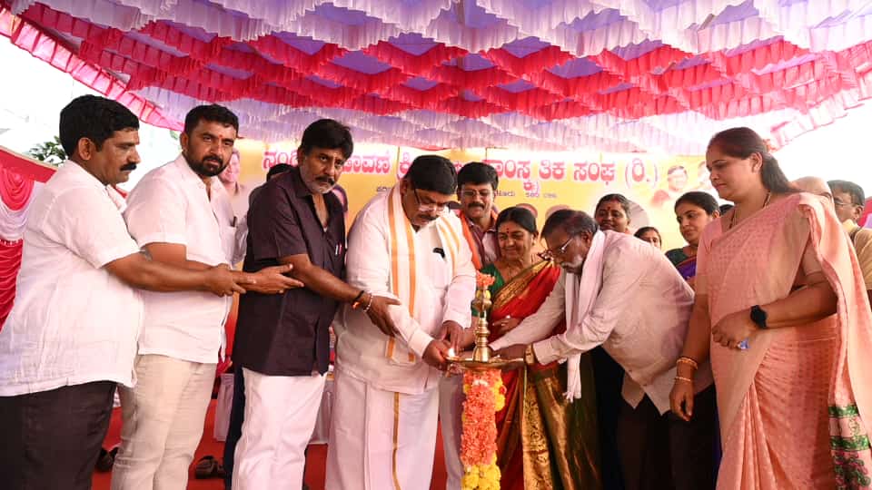 ಆರೋಗ್ಯ ಶಿಬಿರಕ್ಕೆ ಕೆ.ಗೋಪಾಲಯ್ಯ ಚಾಲನೆ