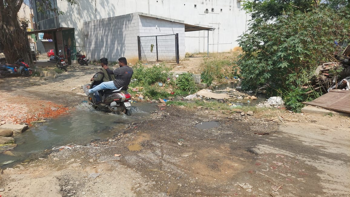 ಸಾರ್ವಜನಿಕರ ಪರದಾಟ