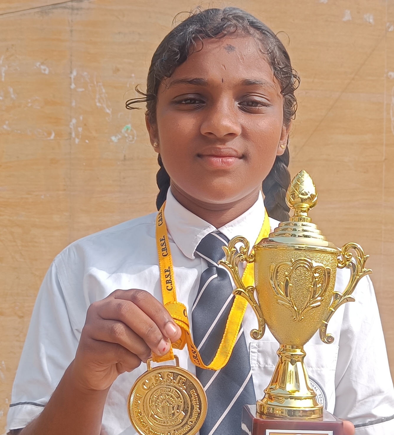 ಚಿನ್ನದ ಪದಕ ಪಡೆದ ಮಾನ್ಯಶ್ರೀ