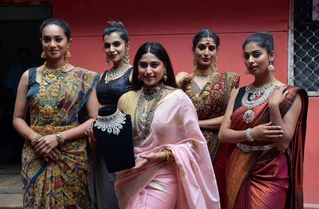 ಚಿತ್ರನಟಿ ನಿಶ್ಚಿಕಾ ಉದ್ಘಾಟನೆ : ರಾಜ್ಯ ಮತ್ತು ದೇಶದ ಪ್ರಮುಖ ಆಭರಣ ಸಂಸ್ಥೆಗಳು ಭಾಗಿ