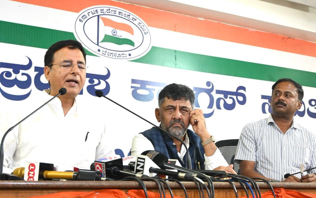 ಪಕ್ಷ, ಸರ್ಕಾರದ ಆಂತರಿಕ ವಿಚಾರ ಸಾರ್ವಜನಿಕವಾಗಿ ಮಾತಾಡಿದರೆ ಸಚಿವರು, ಶಾಸಕರ ವಿರುದ್ಧ ಶಿಸ್ತು ಕ್ರಮ: ರಣದೀಪ್ ಸಿಂಗ್ ಸುರ್ಜೇವಾಲ ಎಚ್ಚರಿಕೆ