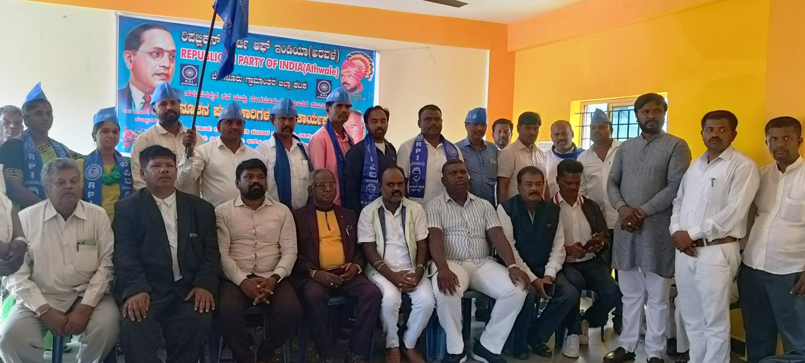 ಆಳುವ ಸಮುದಾಯಕ್ಕೆ ಗುಲಾಮರಾಗಬಾರದು 