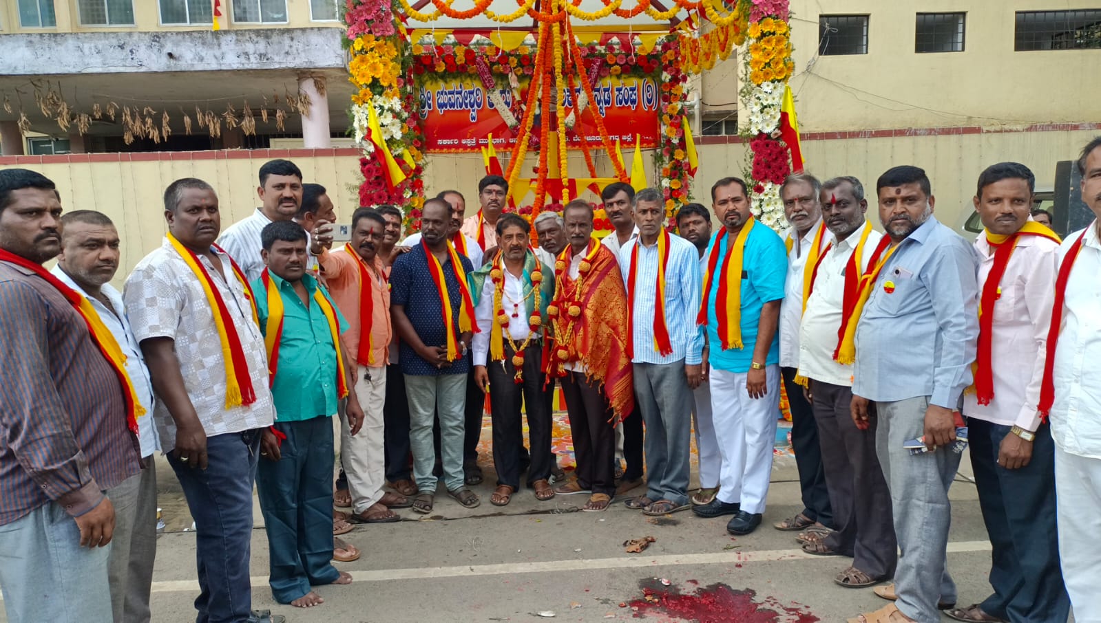 ಶ್ರೀ ಭುವನೇಶ್ವರಿ ಕಾರು ಚಾಲಕರ ಸಂಘದಿಂದ ಕನ್ನಡ ರಾಜ್ಯೋತ್ಸವ