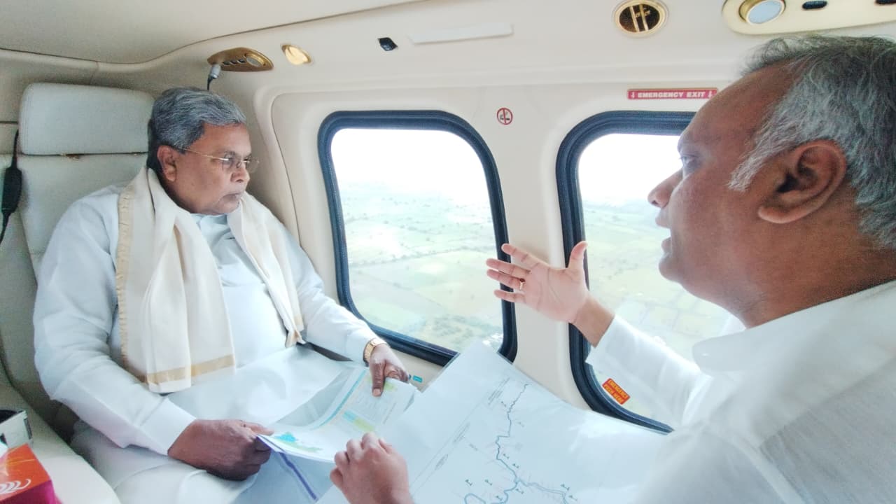 ಸಿಎಂ ಸಿದ್ದರಾಮಯ್ಯರಿಂದ ಕಲ್ಬುರ್ಗಿ, ಬೀದರ್, ಯಾದಗಿರಿ ಜಿಲ್ಲೆೆಯಲ್ಲಿ  ವೈಮಾನಿಕ ಸಮೀಕ್ಷೆ   ಅತಿವೃಷ್ಟಿಿ, ಪ್ರವಾಹದಿಂದ ಉಂಟಾದ ಹಾನಿಯ ಕುರಿತು ಸಿಎಂ ಅವಲೋಕನ