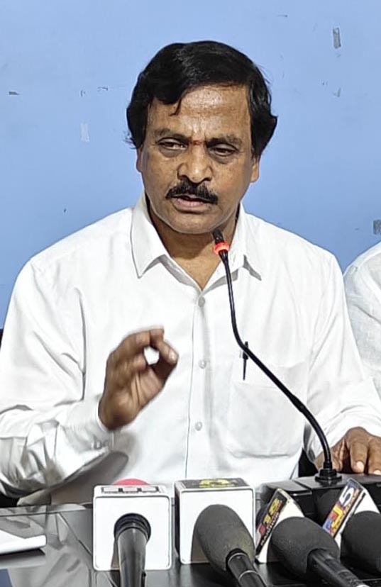 ಸಮುದಾಯದವರಿಗಾಗಿ ಪ್ರತಿ ತಿಂಗಳ 48 ಲಕ್ಷ ವೆಚ್ಚ  ರಾಯಚೂರು ಸೇರಿ ನಾಲ್ಕು ಕಡೆ ವಸತಿ ನಿಲಯಕ್ಕೆೆ ನಿರ್ಧಾರ-ರವಿಶಂಕ