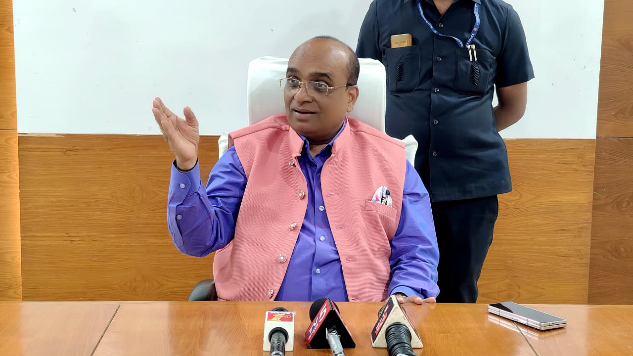 ಕುರುಬರು ಎಸ್‌ಟಿಗೆ ಸೇರ್ಪಡೆ ವಿಚಾರ   ಉಗ್ರಪ್ಪ ಆ ರೀತಿ ಹೇಳಬಾರದಿತ್ತು- ಸಂಗ್ರೇೇಶಿ