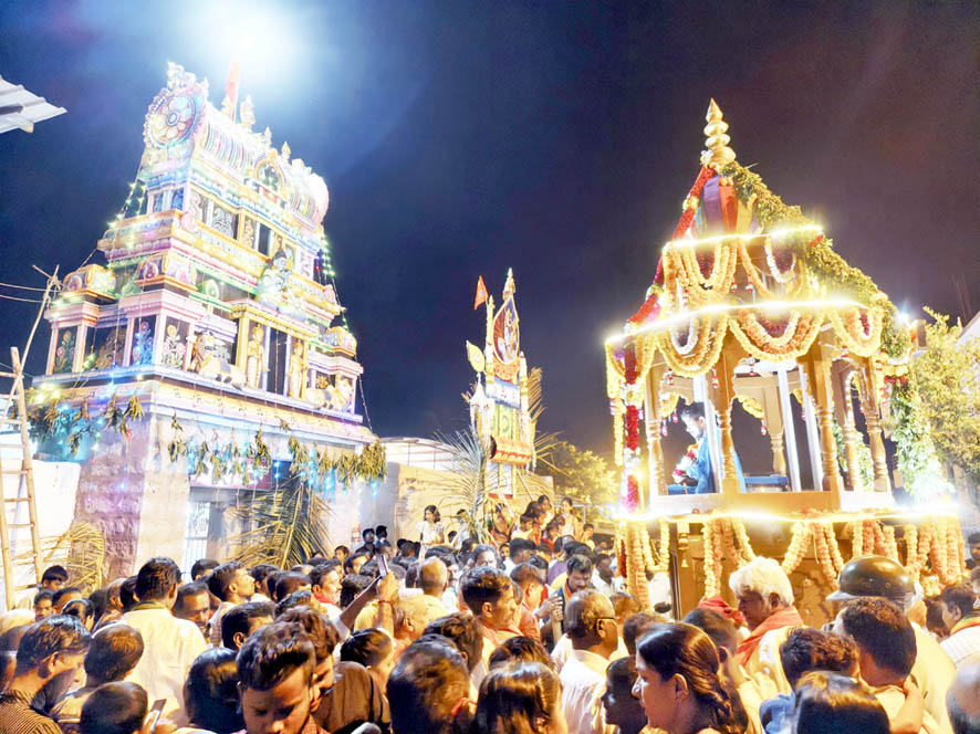 ರಾಯಚೂರು : ಶ್ರೀ ನೀಲಕಂಠೇಶ್ವರ ಅದ್ಧೂರಿ ಮಹಾರಥೋತ್ಸವ