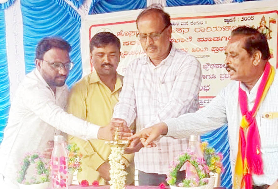 ಅನ್ಯಭಾಷೆಯ ಮೇಲಿನ ವ್ಯಾಾಮೋಹ ಬಿಟ್ಟು ಕನ್ನಡ ಕಲಿಯಿರಿ - ರಾಜಖಾನ್