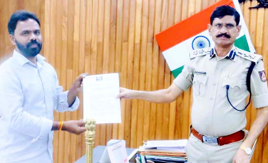 ಸಾಥ್ ಮೈಲ್ - ಸಿಂಧನೂರು ವರೆಗಿನ ರಾಜ್ಯ ಹೆದ್ದಾಾರಿ 23 ರಲ್ಲಿ ರಸ್ತೆ ಸುರಕ್ಷತಾ ನಿಯಮಗಳ ಉಲ್ಲಂಘನೆ, ಕ್ರಮಕ್ಕೆ ಗುರುರಾಜ ನಾಗಲಾಪುರ ಮನವಿ