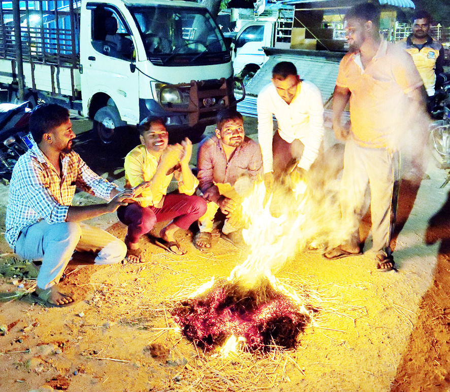 ಚಳಿಗೆ ಜನರು ಗಡ ಗಡ, ನೆಗಡಿ, ಕೆಮ್ಮಿನ ಆತಂಕ...!