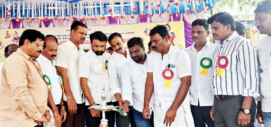 ಮಕ್ಕಳಲ್ಲಿರುವ ಪ್ರತಿಭೆ ಗುರುತಿಸಿ - ರಮೇಶ ಕುನ್ನಟಗಿ