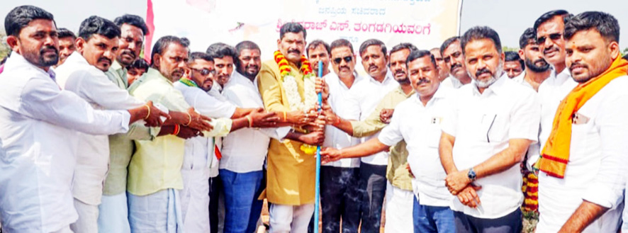 ವಿವಿಧ ರಸ್ತೆಗಳ ದುರಸ್ಥಿ ಮತ್ತು ಸೇತುವೆಗಳ ನಿರ್ಮಾಣ ಕಾಮಗಾರಿಗೆ ಚಾಲನೆ ಕನಕಗಿರಿಯಲ್ಲಿ ಶೀಘ್ರ ಉಪ ನೋಂದಣಿ ಕಚೇರಿ, ನ್ಯಾಯಾಲಯ ಆರಂಭ - ಸಚಿವ ತಂಗಡಗಿ