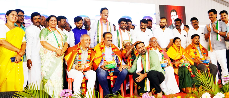 ಸಂಡೂರು ಸಂಕಲ್ಪ ಸಮರ್ಪಣಾ ಸಮಾವೇಶ ಶೋಷಿತ ವರ್ಗಗಳ ಅಭಿವೃದ್ಧಿಿಯೇ ನಮ್ಮ ಧ್ಯೇಯ : ಸಚಿವ ಸಂತೋಷ್ ಎಸ್.ಲಾಡ್