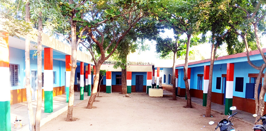 ಸರ್ಕಾರಿ ಶಾಲೆಗೆ ಬಣ್ಣದ ಮೆರಗು ; ಮಕ್ಕಳಲ್ಲಿ ಹರ್ಷ
