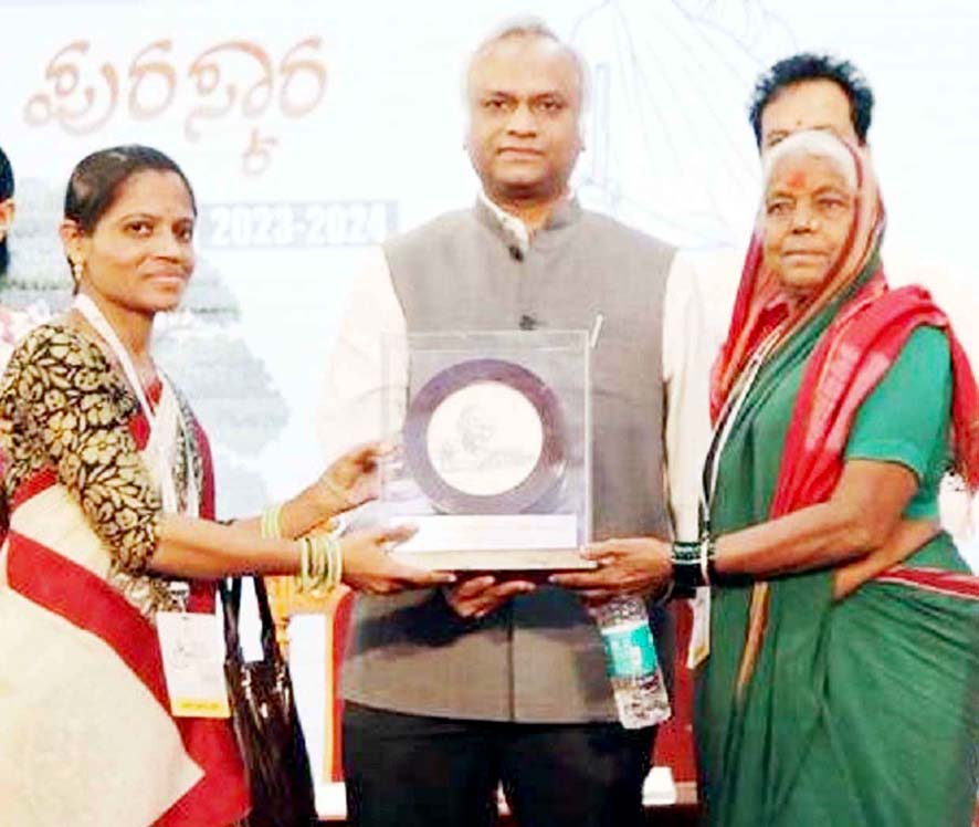 ರೋಡಲಬಂಡಾ ಗ್ರಾ.ಪಂ,ಗೆ ಗಾಂಧಿ ಗ್ರಾಾಮ ಪುರಸ್ಕಾರ