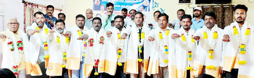 ಪತ್ರಕರ್ತರ ಸಂಘದ ನೂತನ ಪದಾಧಿಕಾರಿಗಳ ಪದಗ್ರಹಣ ನಿಷ್ಠೆ, ಸಾಮಾಜಿಕ ಜವಾಬ್ದಾರಿ ಪತ್ರಕರ್ತರ ಮೂಲ ಮೌಲ್ಯಗಳಾಗಿವೆ - ಗುರುನಾಥ