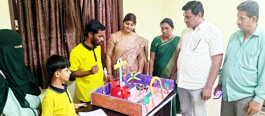 ವಿಶೇಷ ಚೇತನ ಮಕ್ಕಳಿಂದ ವಿಜ್ಞಾನ ವಸ್ತು ಪ್ರದರ್ಶನ ಬುದ್ದಿವಂತರಿದ್ದರೂ ದುರ್ಬಲಗೊಳ್ಳುತ್ತಿರುವ ಮಕ್ಕಳ ಸಂಖ್ಯೆ ಹೆಚ್ಚುತ್ತಿದೆ - ನಾಗರತ್ನ ಕಳವಳ