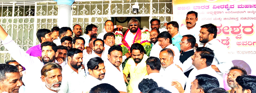 ಮಹಾಸಭೆ ನೂತನ ಅಧ್ಯಕ್ಷ ಖಂಡ್ರೆಗೆ ದಲಿತಪರ ಮುಖಂಡರಿಂದ ಸನ್ಮಾನ