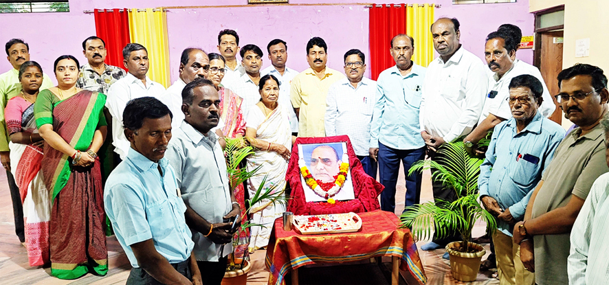 ಕಸಾಪದಿಂದ ನುಡಿನಮನ ತ್ರಿಭಾಷಾ ಕವಿ ವಿ.ಎಸ್ ಕಾಂತನವರ್ ಮೇರು ವ್ಯಕ್ತಿತ್ವದ ಸಾಹಿತಿ