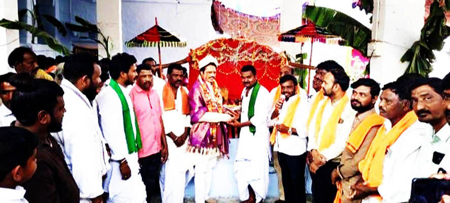 ಸಿರವಾರ : ಮ್ಯಾಗಳಮಠಕ್ಕೆ ಮಾಜಿ ಶಾಸಕ ಭೇಟಿ