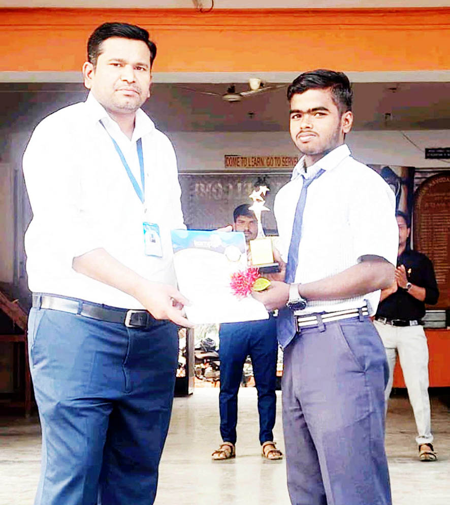 ಜವಾಹರ ನವೋದಯ ವಿದ್ಯಾರ್ಥಿ ಪ್ರಜ್ವಲ್ ರಾಜ್ಯಕ್ಕೆ ಪ್ರಥಮ