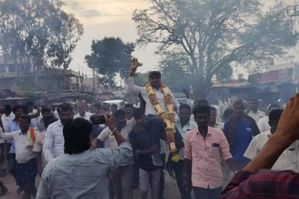 ಶಿಡ್ಲಘಟ್ಟ: ಪಕ್ಷೇತರ ಅಭ್ಯರ್ಥಿ ಆಂಜಿನಪ್ಪ ಬಿರುಸಿನ ಪ್ರಚಾರ