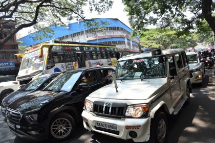 ಆರ್.ವಿ. ದೇವರಾಜ್ ನಾಮಪತ್ರ: ಟ್ರಾಫಿಕ್ ಜಾಮ್ನಲ್ಲಿ ಸಿಲುಕಿದ ದೇವೇಗೌಡ