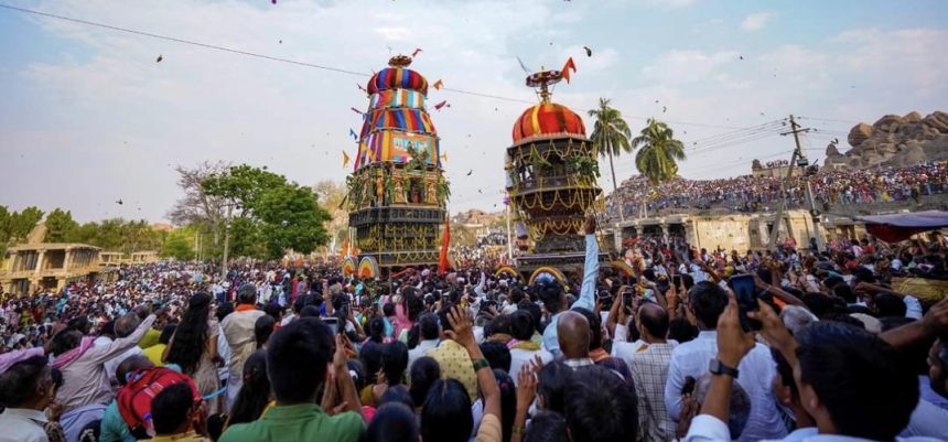 ಹಂಪಿ ಅದ್ದೂರಿಯಾಗಿ ಜರುಗಿದ ವಿರುಪಾಕ್ಷೇಶ್ವರ ರಥೋತ್ಸವ