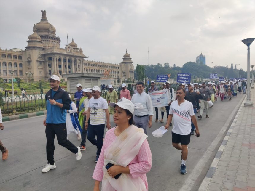 ಬೃಹತ್ ವಾಕಥಾನ್ ಮೂಲಕ ಮತದಾನ ಜಾಗೃತಿ ಉತ್ತಮ ಅಭ್ಯರ್ಥಿಗೆ ಮತ ನೀಡಿ ವಿಧಾನಸಭೆಗೆ ಕಳುಹಿಸಿ: ಶಾಲಿನಿ ರಜನೀಶ್