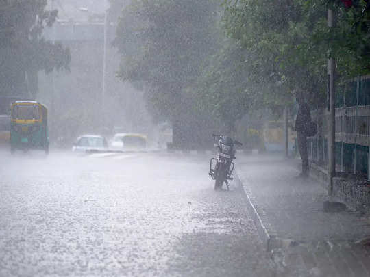 Rain Alert: ಮುಂದಿನ 3 ಗಂಟೆಗಳಲ್ಲಿ ರಾಜ್ಯದ ಈ ಜಿಲ್ಲೆಗಳಲ್ಲಿ ಮಳೆ ಅಬ್ಬರ!