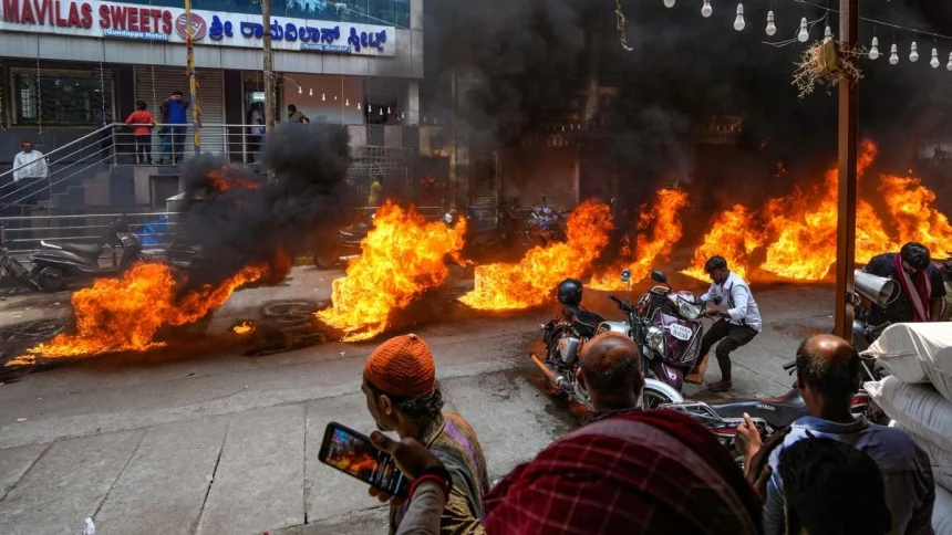 ಕರಗದ ಸಂಭ್ರಮ ಮಧ್ಯೆ ಬೆಂಕಿ ಅನಾಹುತ