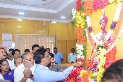 ಭದ್ರ ಬುನಾದಿ ಹಾಕಿದ ಮಹನೀಯರು