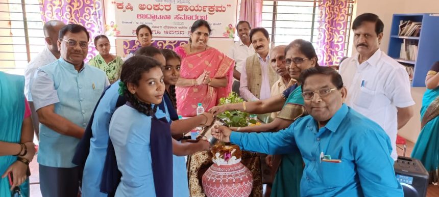 ಯುವಕರು ಕೃಷಿ ಕ್ಷೇತ್ರದತ್ತ ಒಲವು ತೋರಬೇಕು: ನಂದಿನಿಕುಮಾರ್