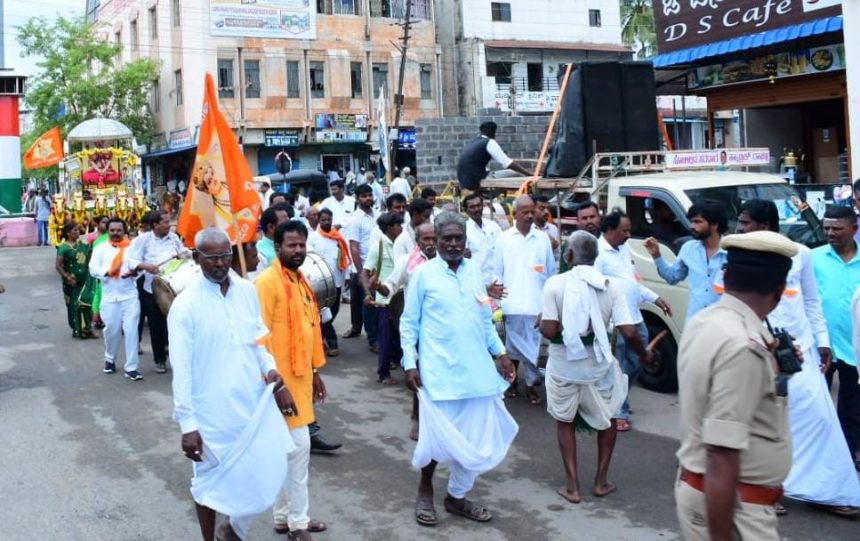 ಕಲ್ಯಾಣ ಕ್ರಾಂತಿಗೆ ಶ್ರಮೀಸಿದ ಪ್ರಮುಖರು ಹಡಪದ ಅಪ್ಪಣ್ಣ