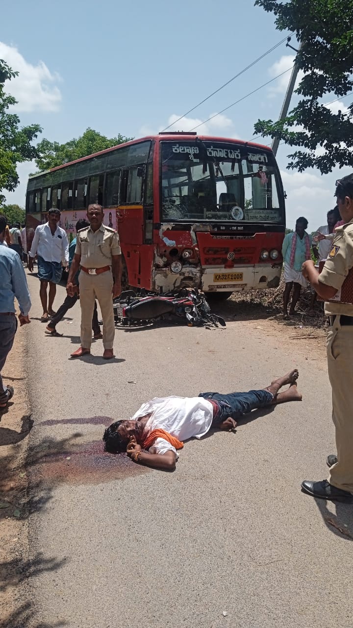 ಹಿರೇಮುಖರ್ತನಾಳ ಬಳಿ ಬಸ್-ಬೈಕ್ ನಡುವೆ ರಸ್ತೆ ಅಪಘಾತ : ಸ್ಥಳದಲ್ಲೇ ಬೈಕ್ ಸವಾರ ಸಾವು