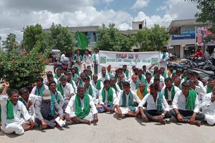 ಕೊಪ್ಪಳ ಬರ ಪೀಡಿತ ಜಿಲ್ಲೆ ಎಂದು ಘೋಷಿಸಲು ಆಗ್ರಹ