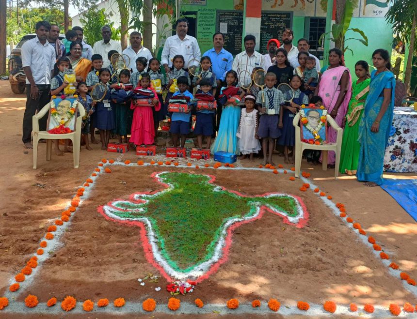 ತಿಪಟೂರಿನಲ್ಲಿ ಸ್ವಾತಂತ್ರ್ಯೋತ್ಸವ