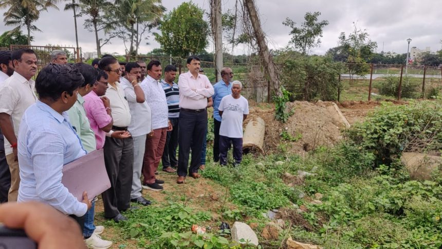 ಬಿಡಿಎ ಆಯುಕ್ತರಿಂದ ಜೆ.ಪಿ. ನಗರ, ಅಂಜನಾಪುರ ಬಡಾವಣೆಗೆ ಹಠಾತ್ ಭೇಟಿ