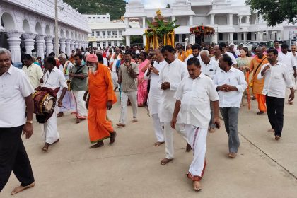 ಕೈವಾರದಲ್ಲಿ ಹುಣ್ಣಿಮೆ ಪೂಜೆ ರಥೋತ್ಸವ