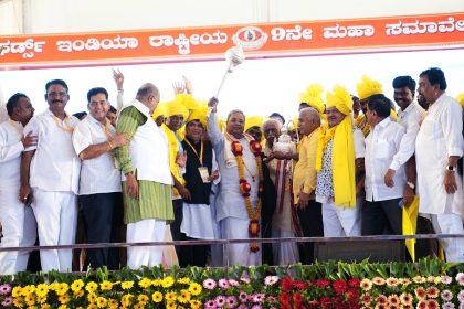 ಕುರುಬ ಸಮುದಾಯ ಎಸ್‌ಟಿಗೆ ಸೇರಿಸಲು ಕೇಂದ್ರಕ್ಕೆ ಒತ್ತಾಯ