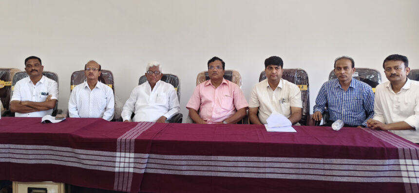 ಸಚಿವರಾದ ದಿನೇಶ ಗುಂಡೂರಾವ, ಪ್ರಿಿಯಾಂಕ್ ಖರ್ಗೆ, ಡಾ.ಶರಣಪ್ರಕಾಶ ಪಾಟೀಲ್ ಭಾಗಿ  27 ರಂದು ತಾಯಿ – ಮಕ್ಕಳ ಆಸ್ಪತ್ರೆೆ ಉದ್ಘಾಾಟನೆ, ಜಿಲ್ಲಾಾಸ್ಪತ್ರೆೆ ನಿರ್ಮಾಣಕ್ಕೆೆ ಭೂಮಿ ಪೂಜೆ – ಬಾದರ್ಲಿ
