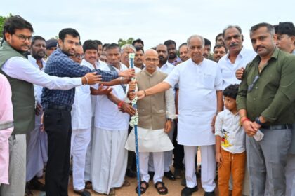 ಹಿರೇಕೊಟ್ನೆೆಕಲ್: 22 ಕೋ.ರೂ.ವೆಚ್ಚದ ಅಂಬೇಡ್ಕರ್ ವಸತಿ ಶಾಲೆಗೆ ಶಂಕುಸ್ಥಾಾಪನೆ ಗ್ರಾಾಮೀಣ ಭಾಗದ ಮಕ್ಕಳ ಶೈಕ್ಷಣಿಕ ಅಭಿವೃದ್ಧಿಿಗೆ ಹೆಚ್ಚು ಒತ್ತು-ಡಾ.ಶರಣಪ್ರಕಾಶ ಪಾಟೀಲ್