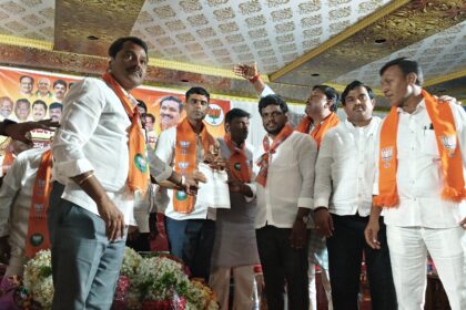 ಗ್ರಾಾಮಾಂತರ ಮಂಡಲ ಅಧ್ಯಕ್ಷರಾಗಿ ಮಹಾಂತೇಶ, ಪ್ರಘಿ.ಕಾರ್ಯದರ್ಶಿ ನವೀನಕುರ್ಡಿ ಪದಗ್ರಹಣ  ಬಿಜೆಪಿಯ ದೇಶ ಕಟ್ಟುವ ಕೆಲಸಕ್ಕೆೆ ಕಾರ್ಯಕರ್ತರು ಹೆಗಲು ನೀಡಿ-ಪಿ.ರಾಜೀವ್