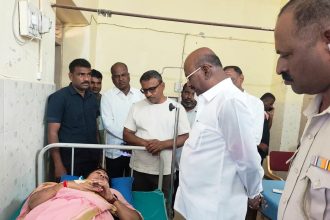 ಗೊಲಪಲ್ಲಿ ಬಳಿ ದೇವದುರ್ಗ ಶಾಸಕಿ ಕಾರು ಅಘಾತ : ಲಿಂಗಸಗೂರು ಆಸ್ಪತ್ರೆೆಯಲ್ಲಿ ಚಿಕಿತ್ಸೆೆ